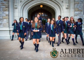 Albert College – старейшая частная школа-пансион Канады, основанная в 1857 году
