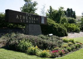 The Athenian School – частная школа пансион для мальчиков и девочек от 14 до 18 лет. 